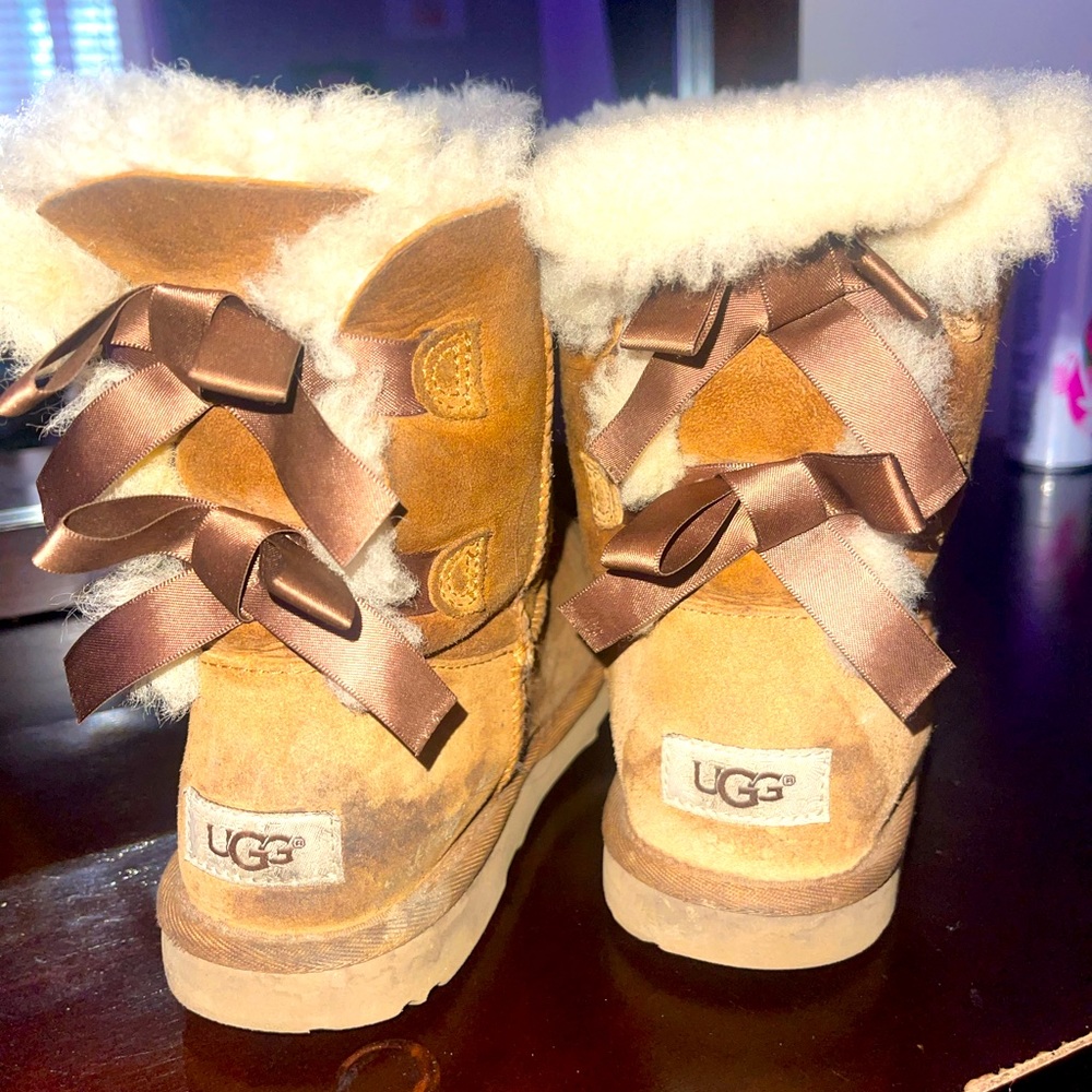 Uggs with Bow